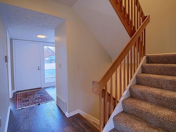 2nd image of 4801 Smoketalk Ln