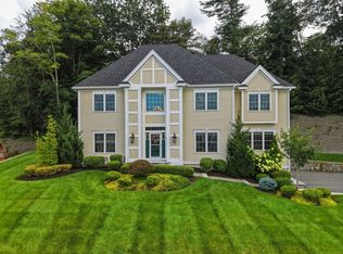 4 E Meadow Ln, Middleton, MA 01949