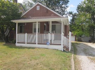 930 Packard Dr, Akron, OH 44320