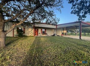 461 Lassman Rd, Goliad, TX 77963
