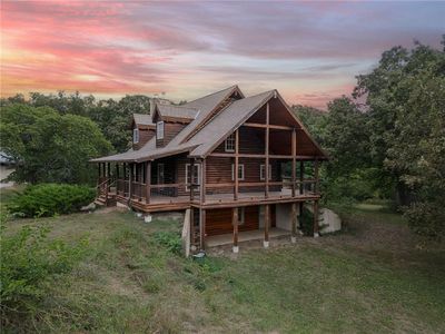 25088 Hemphill Rd, Lawrence, KS, 66044