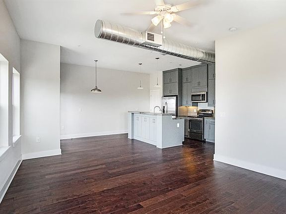 4th image of 1011 Studemont St #309