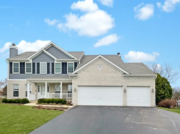 356 Cross Creek Ln, Lindenhurst, IL 60046