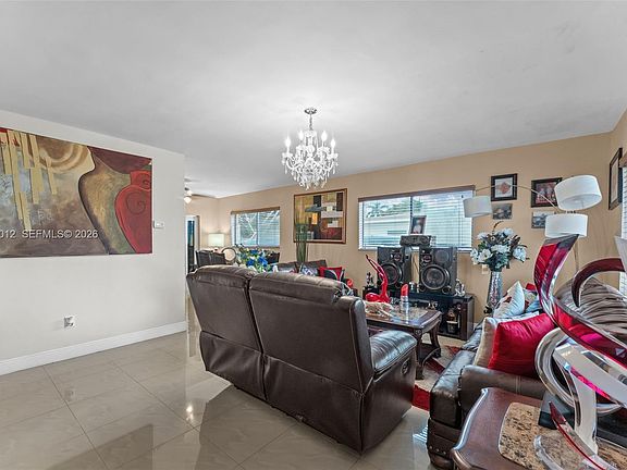 4th image of 11940 SW 186th St