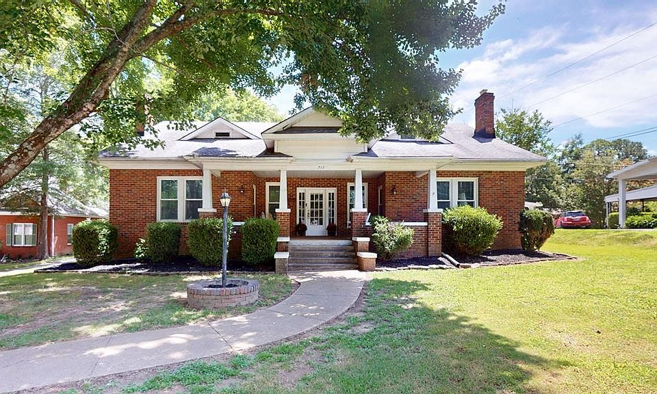 1st image of 717 Dunlap St