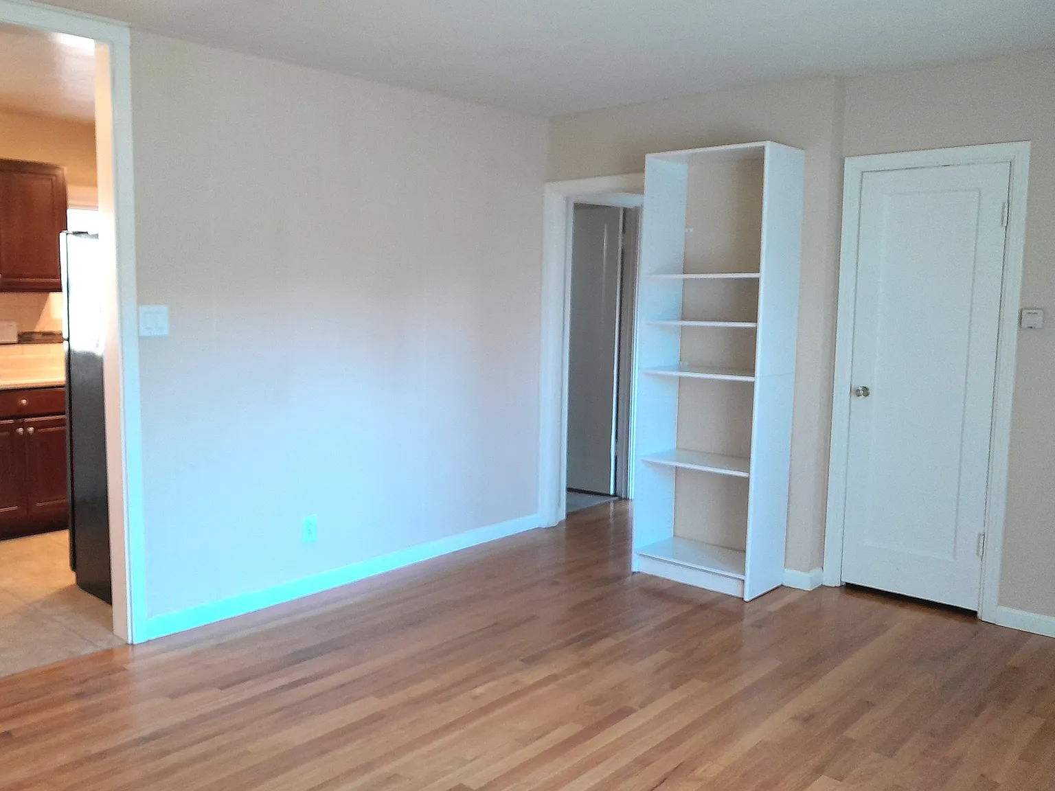 2 bed, 915 sqft, $1,900 — Photo 4