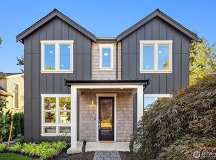 637 18th Ave W, Kirkland, WA 98033