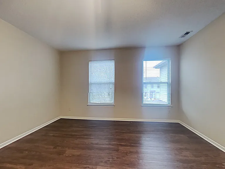 6886 Merritt Ridge Way — Photo 9
