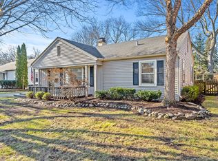734 N Lincoln Ave, Geneva, IL 60134