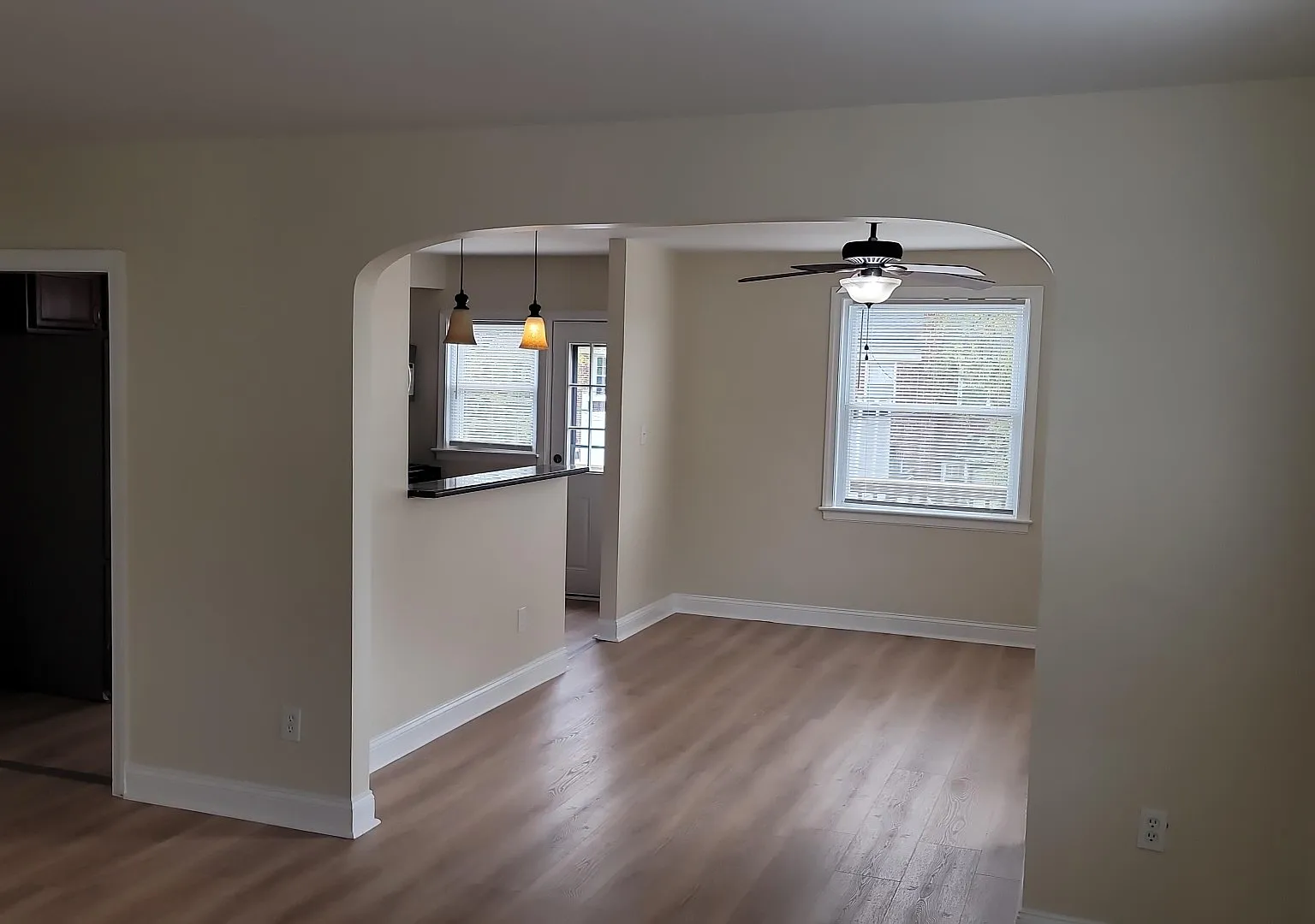 4 bed, 1200 sqft, $2,500 — Photo 1