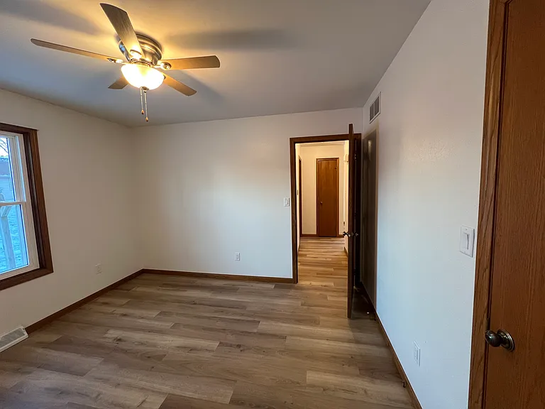 1505 Hoover St #B — Photo 9