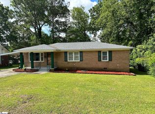 115 Cole St, Greenwood, SC 29646