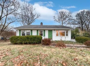 614 Barton Ln, Ballwin, MO 63021