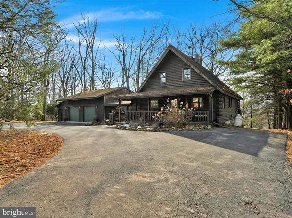 1840 Crazy Horse Dr, Auburn, PA 17922