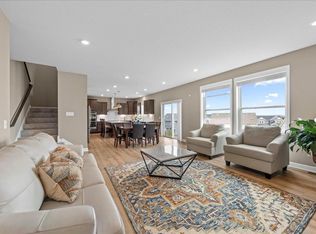819 Spancil Hill Vw, Woodbury, MN 55129