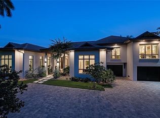 800 17th Ave S, Naples, FL 34102