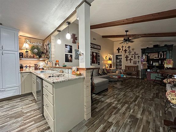 4th image of 15892 Wood Rd