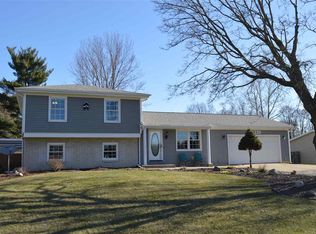 24653 Elmhurst Dr, Elkhart, IN 46517