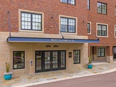 600 Elizabeth St #120, Rochester, MI, 48307