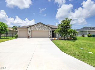 2714 SW 3rd Ln, Cape Coral, FL 33991