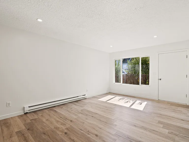 4751 NE 99th Ave #3 — Photo 12