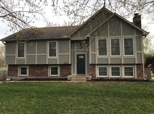 1613 SE 2nd Ter, Lees Summit, MO 64063