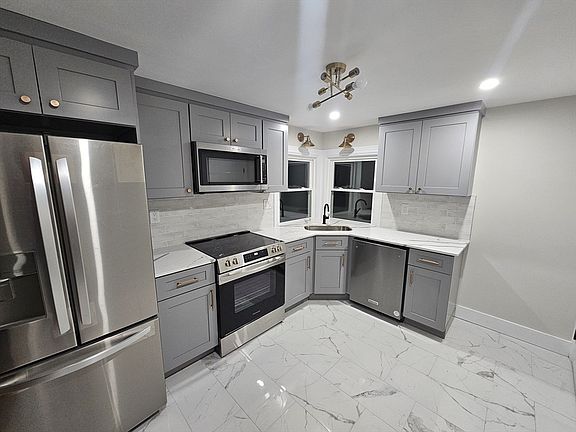 2nd image of 850 Terry Ln