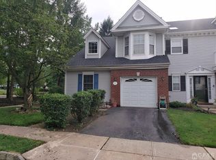 1 Garnet Ct #11, Franklin Park, NJ 08823