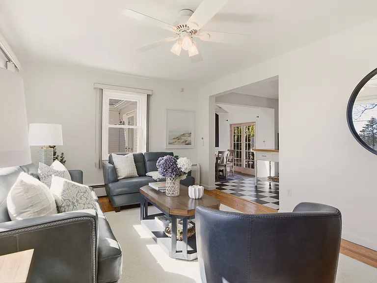 415 Wapping Rd — Photo 24