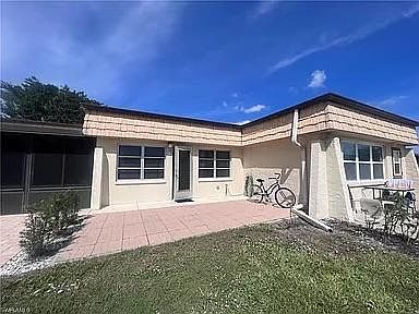 5th image of 65 Fairbanks Ct