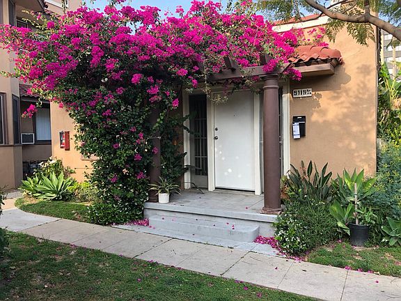 3rd image of 5115 1/4 De Longpre Ave