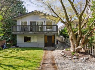 1949 Mahon Ave, North Vancouver, BC V7M 2T4