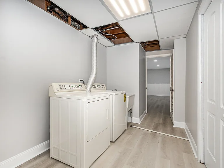 29 Robin Hill Dr — Photo 13