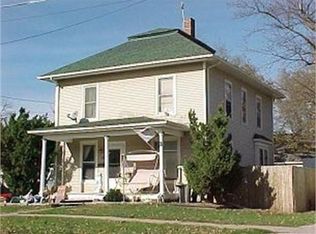 500 N 3rd Ave E, Newton, IA 50208