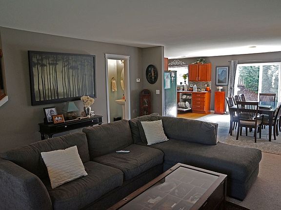 5th image of 18413 95th Avenue Ct E