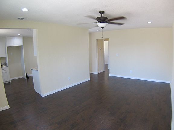 3rd image of 228 Coralwood Dr