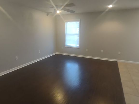 4th image of 232 Tara Ct #0