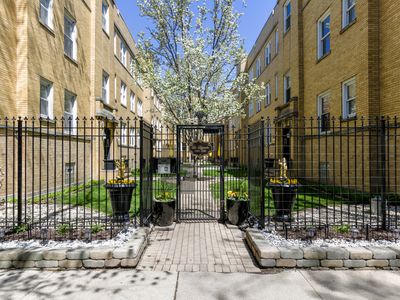 1334 W Estes Ave APT 1S, Chicago, IL, 60626
