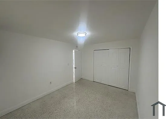 2610 SW 16th Ter #9 — Photo 3