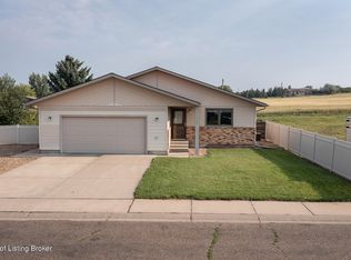 1167 Franklin St, Dickinson, ND 58601