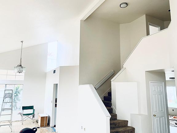 5th image of 8037 Hollow Mesa Ct