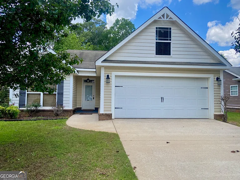 313 Madison Place Pkwy — Photo 1