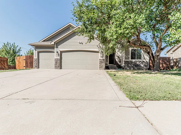 812 Wheatland Dr, Junction City, KS 66441