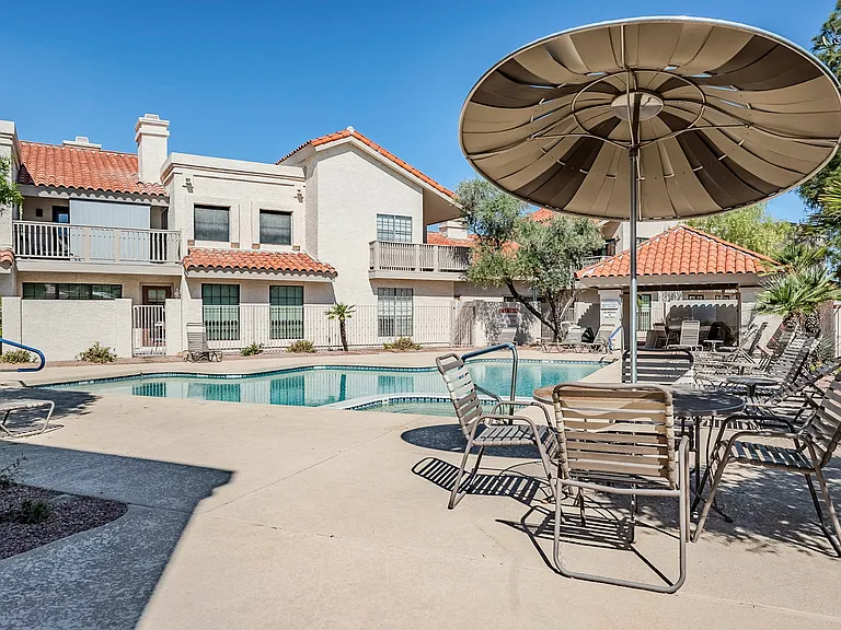 1029-7800 E Lincoln Dr — Photo 34