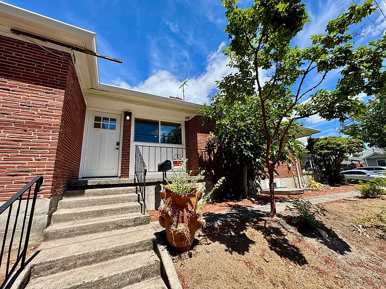 3910 NW Franklin St #B — Photo 23