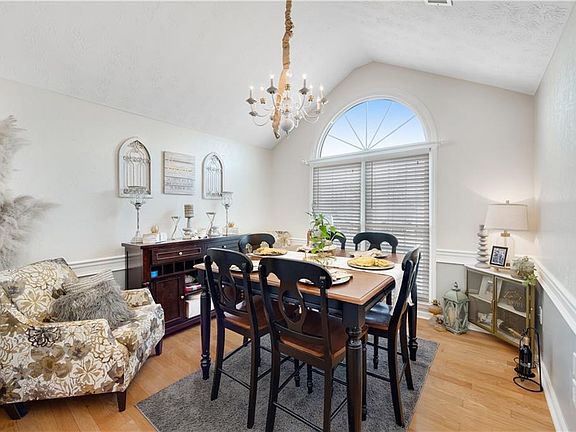 2nd image of 87 Lee Rd #556