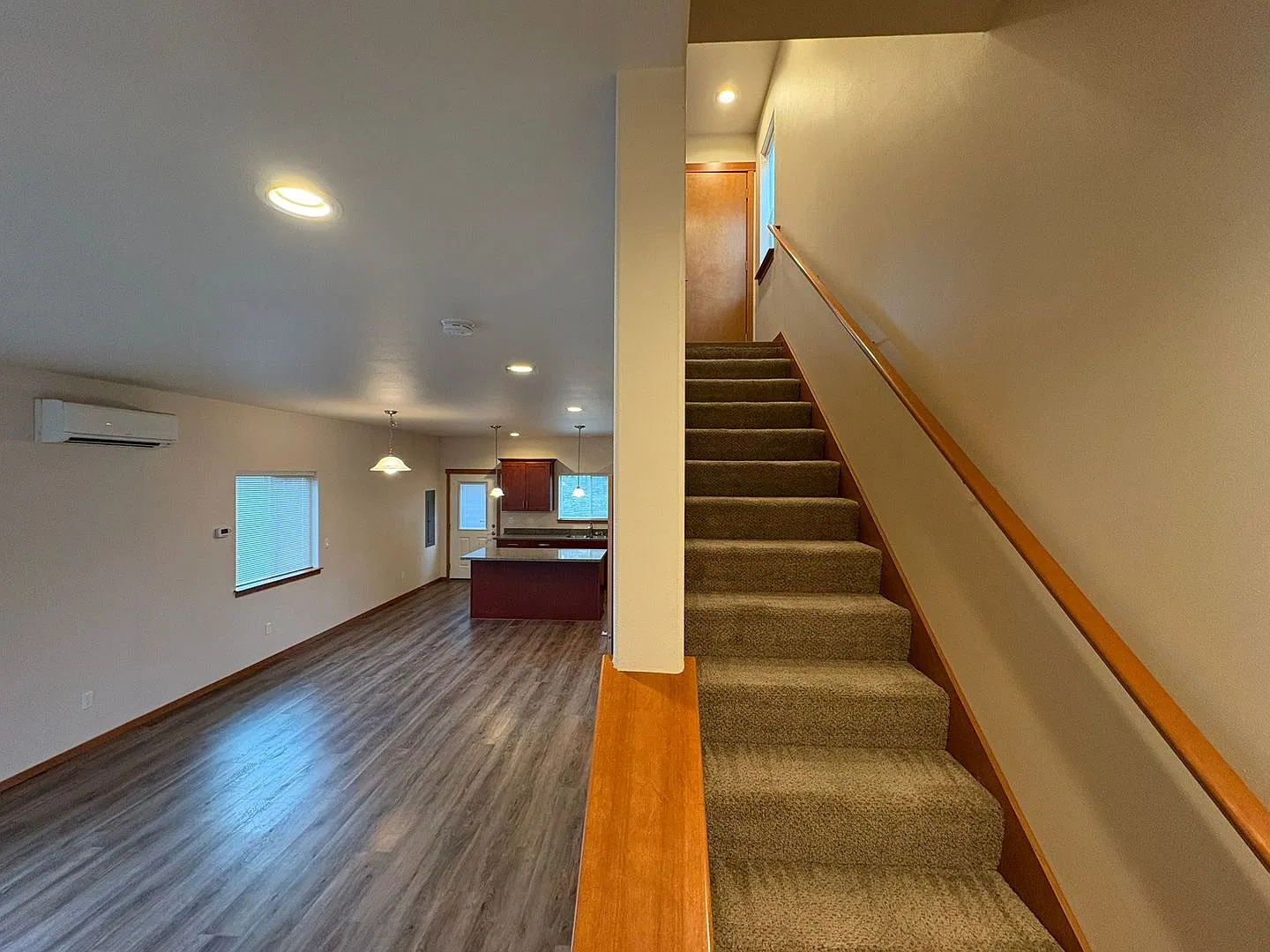 H Avenue Complex — Photo 4
