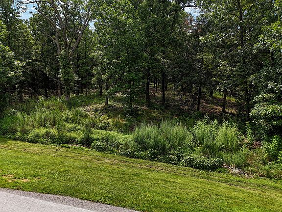 2nd image of 4999 N Missouri Oak Trail