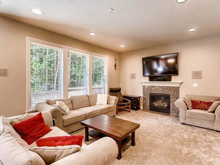 12318 NW 21st Ave — Photo 23