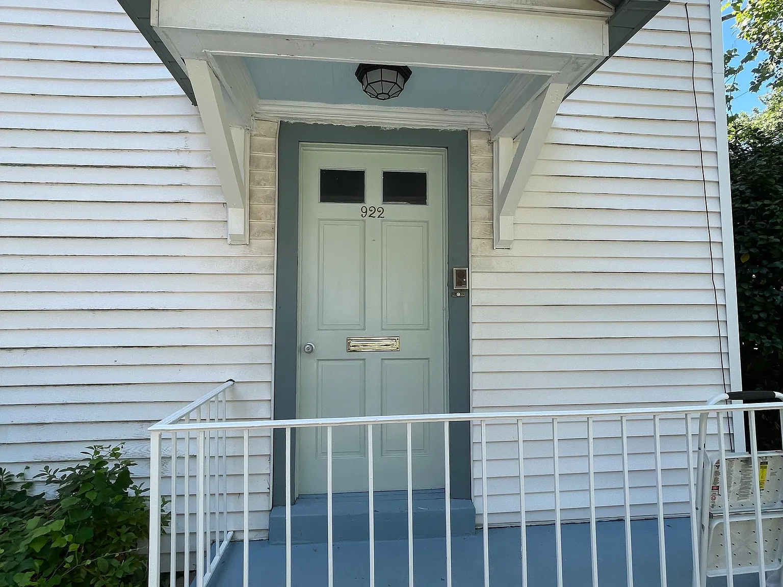 Laurens St, Columbia — Photo 3